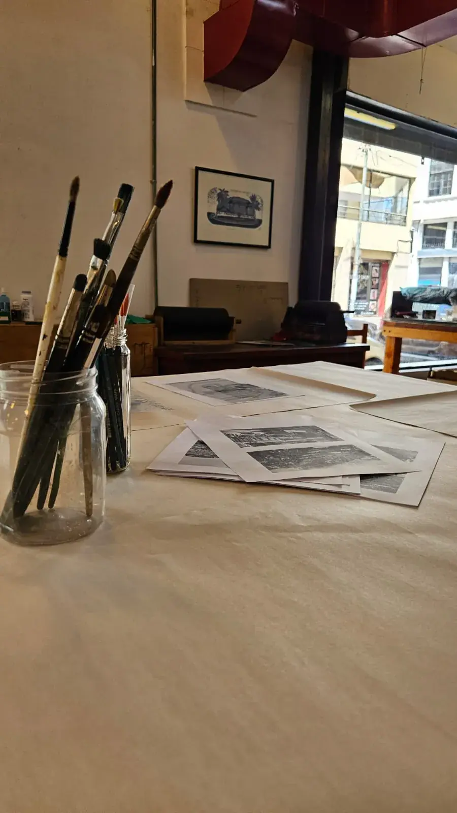 Monotype printmaking workshop in Valparaiso during a shore excursion