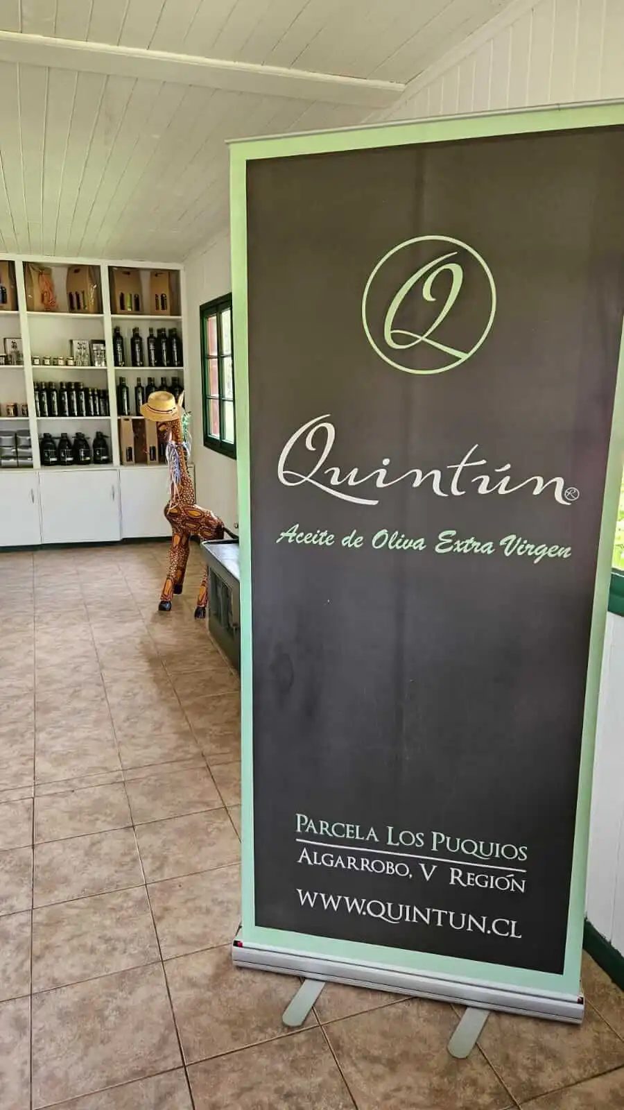 Quintún olive farm sign inside the shop