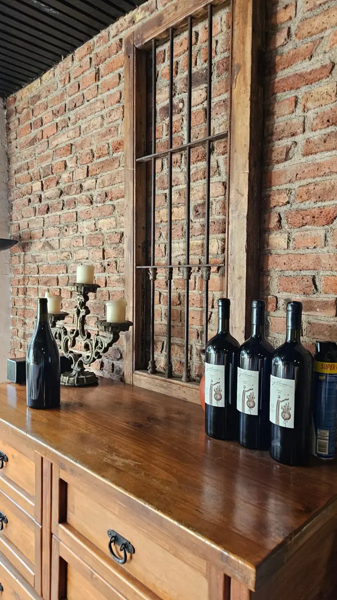 Pinot Noir, Syrah and Chardonnay produced at Hacienda San Juan in the San Antonio Valley