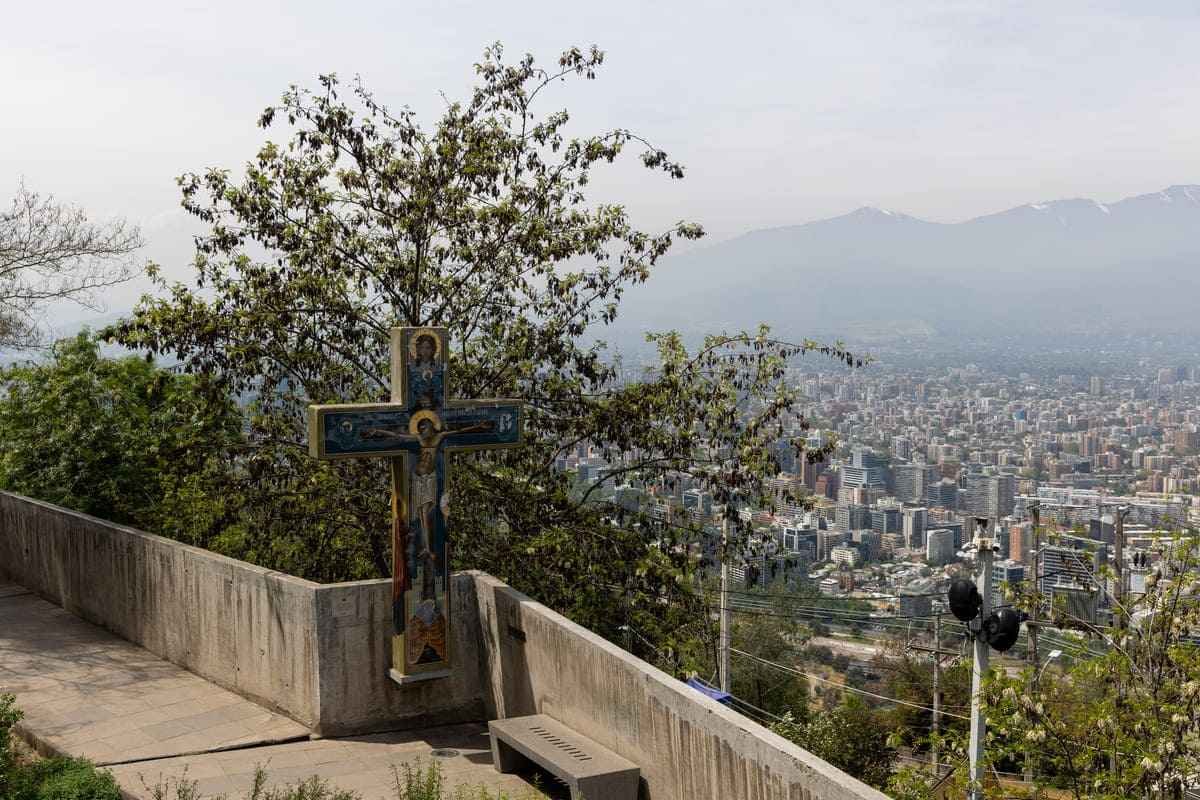 Viewpoint on San Cristóbal Hill overlooking Santiago and the mountains
